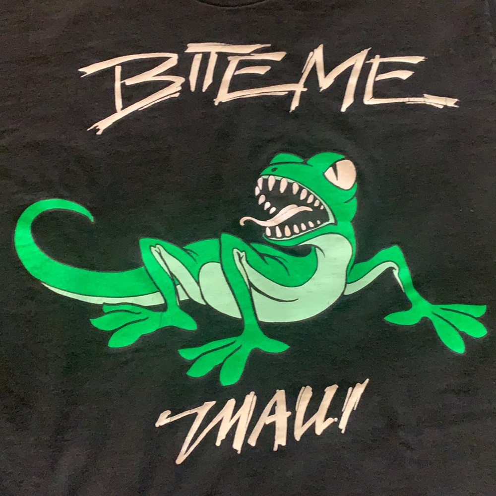 Glow in the Dark ‘Bite Me Maui’ Gecko Vintage T-Shirt